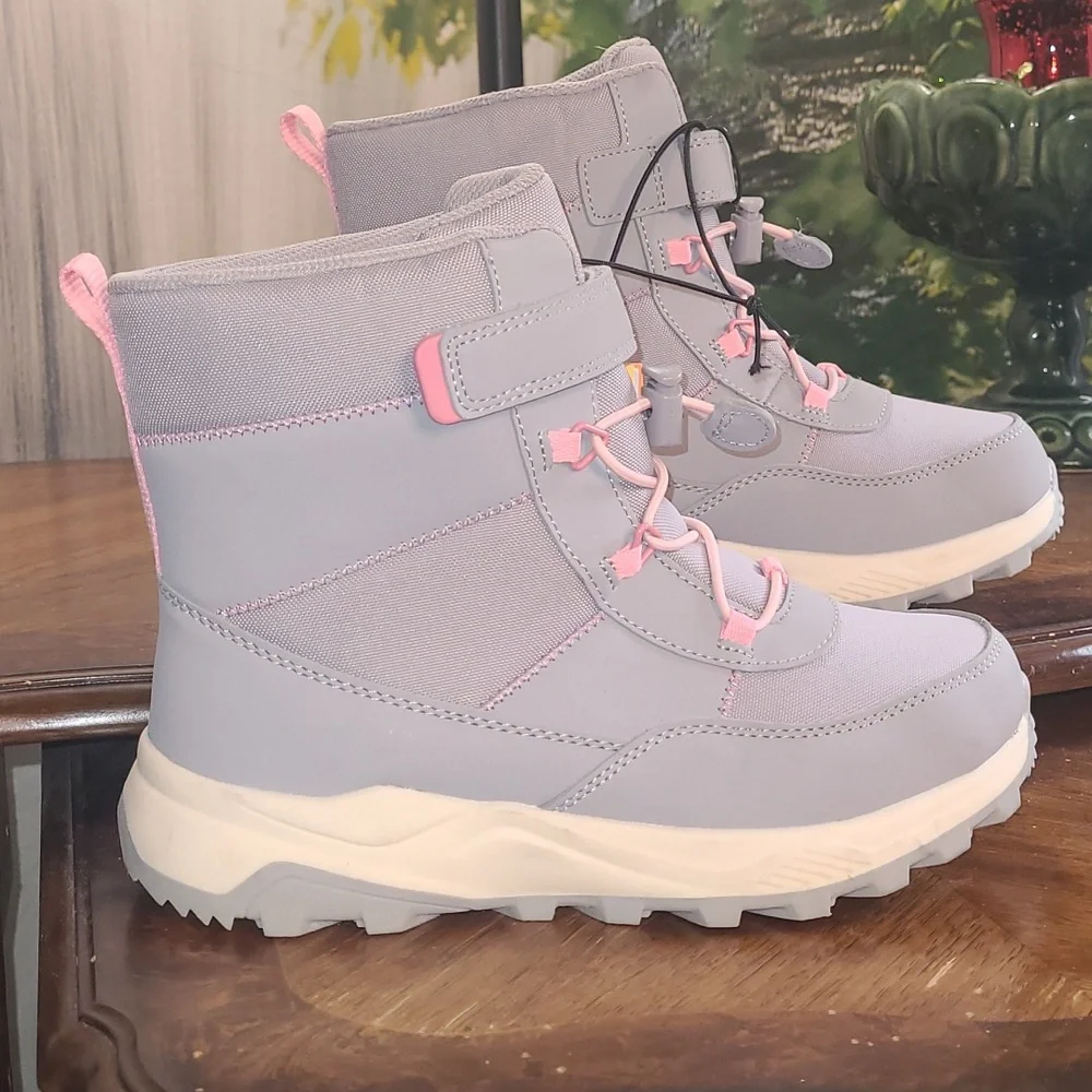 New with tags! Cat & Jack Girls 6 gray pink winter leather waterproof boots